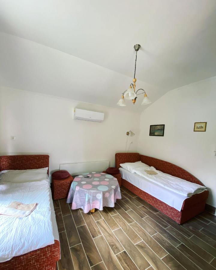 Pellegrini Apartman Balatonakali Ngoại thất bức ảnh